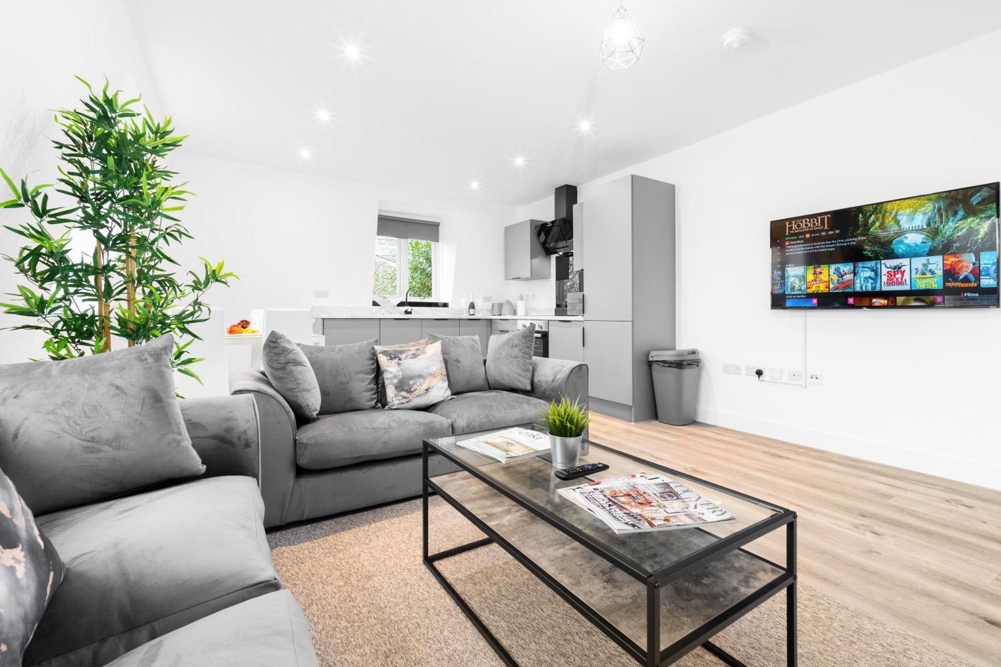 Stylish 2 Bedroom Apartment - Balcony - Secure Parking - Top Rated - 5Mc Бирмингам Екстериор снимка